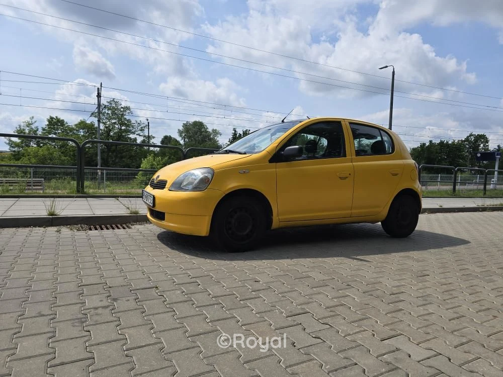 Toyota Yaris, 2001