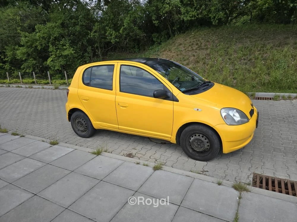 Toyota Yaris, 2001