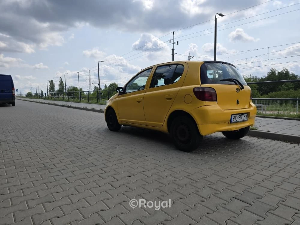 Toyota Yaris, 2001