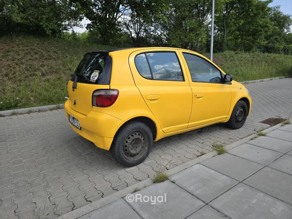 Toyota Yaris, 2001